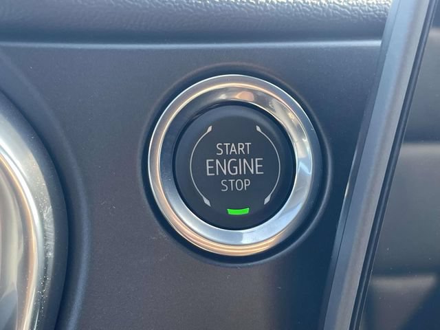 New 2026 Chevrolet Blazer LT w/ LPO, Black Grille Bar Package FWD image 17