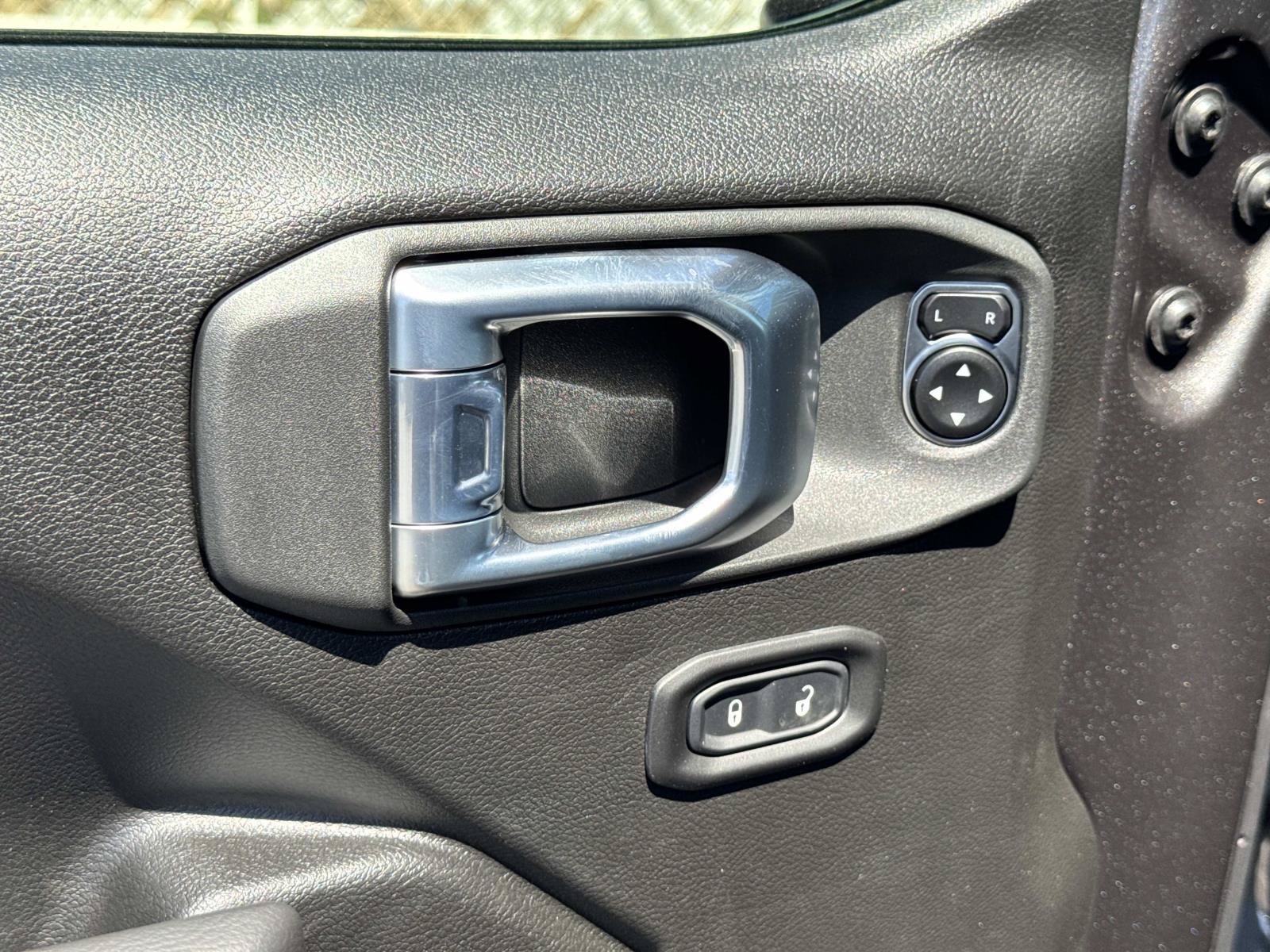 New 2026 Jeep Gladiator Sport AWD/4WD image 22