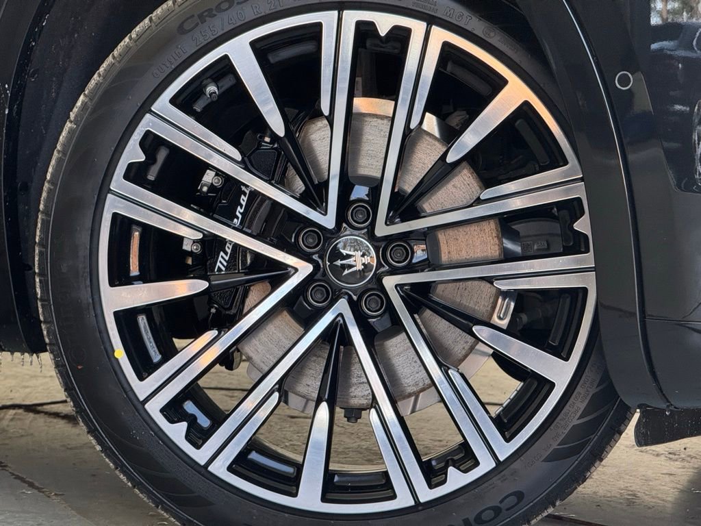 New 2025 Maserati Grecale Modena image 33