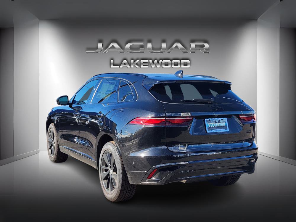 New 2026 Jaguar F-PACE R-Dynamic S image 3