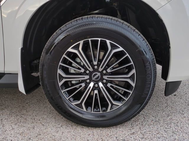 New 2026 Nissan Armada SL w/ Captain's Chari Seat Package image 11