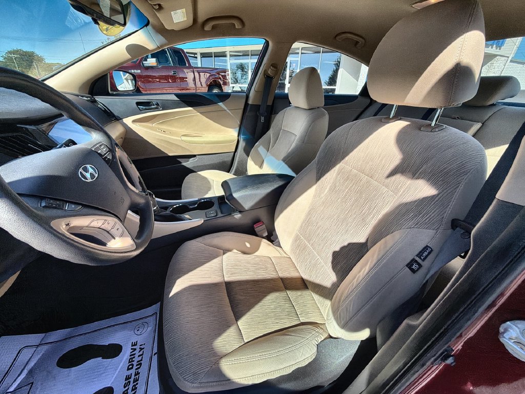 Used 2013 Hyundai Sonata GLS w/ Popular Equipment Pkg FWD image 13