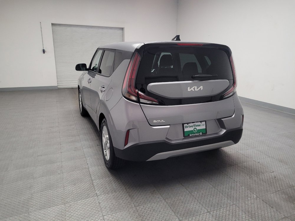 Used 2025 Kia Soul S image 6