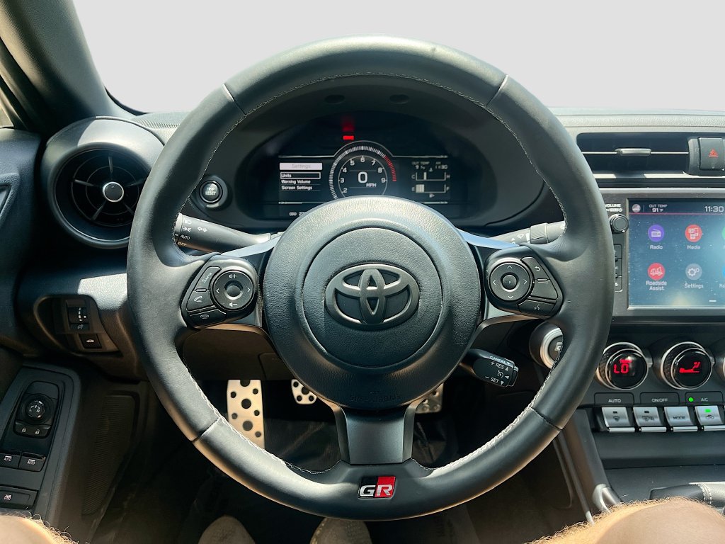 Used 2023 Toyota GR86 Premium w/ ALL Weather Mat Package (TMS) RWD image 11