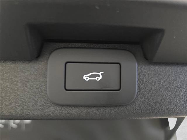 Used 2026 Land Rover Discovery Limited Edition AWD/4WD image 14