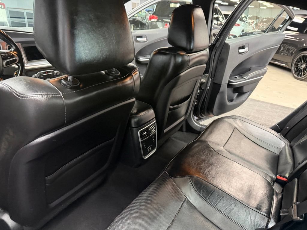 Used 2020 Dodge Charger SXT w/ Leather Interior Group RWD image 37