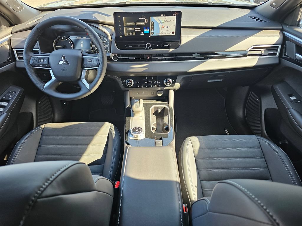 New 2026 Mitsubishi Outlander LE AWD/4WD image 15