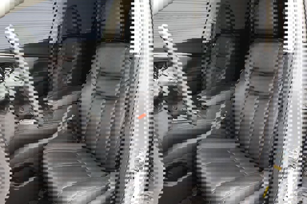 Used 2023 Nissan Murano SV w/ SV Midnight Edition Package image 16