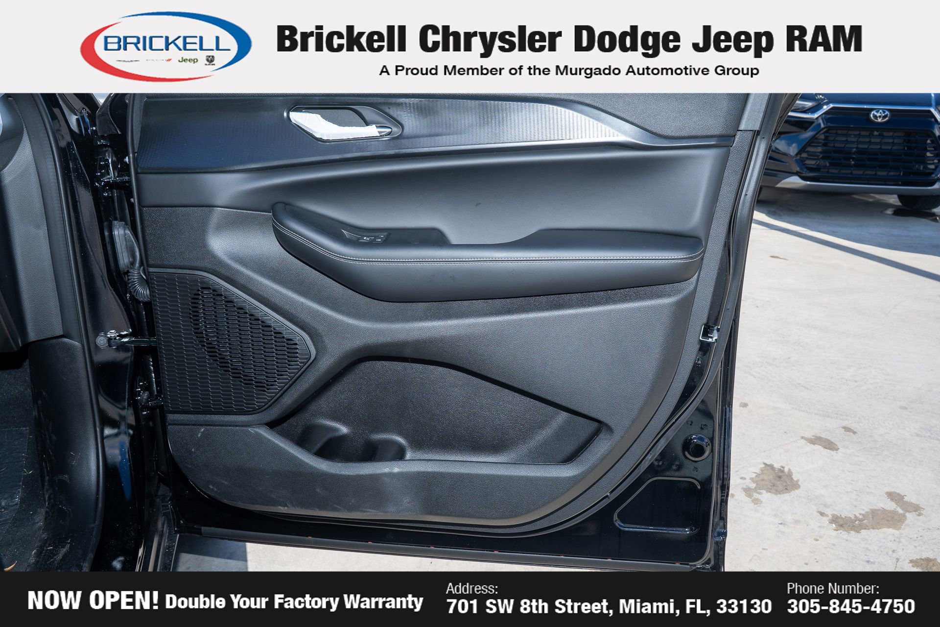 New 2025 Jeep Grand Cherokee Laredo X w/ Luxury Tech Group I image 13