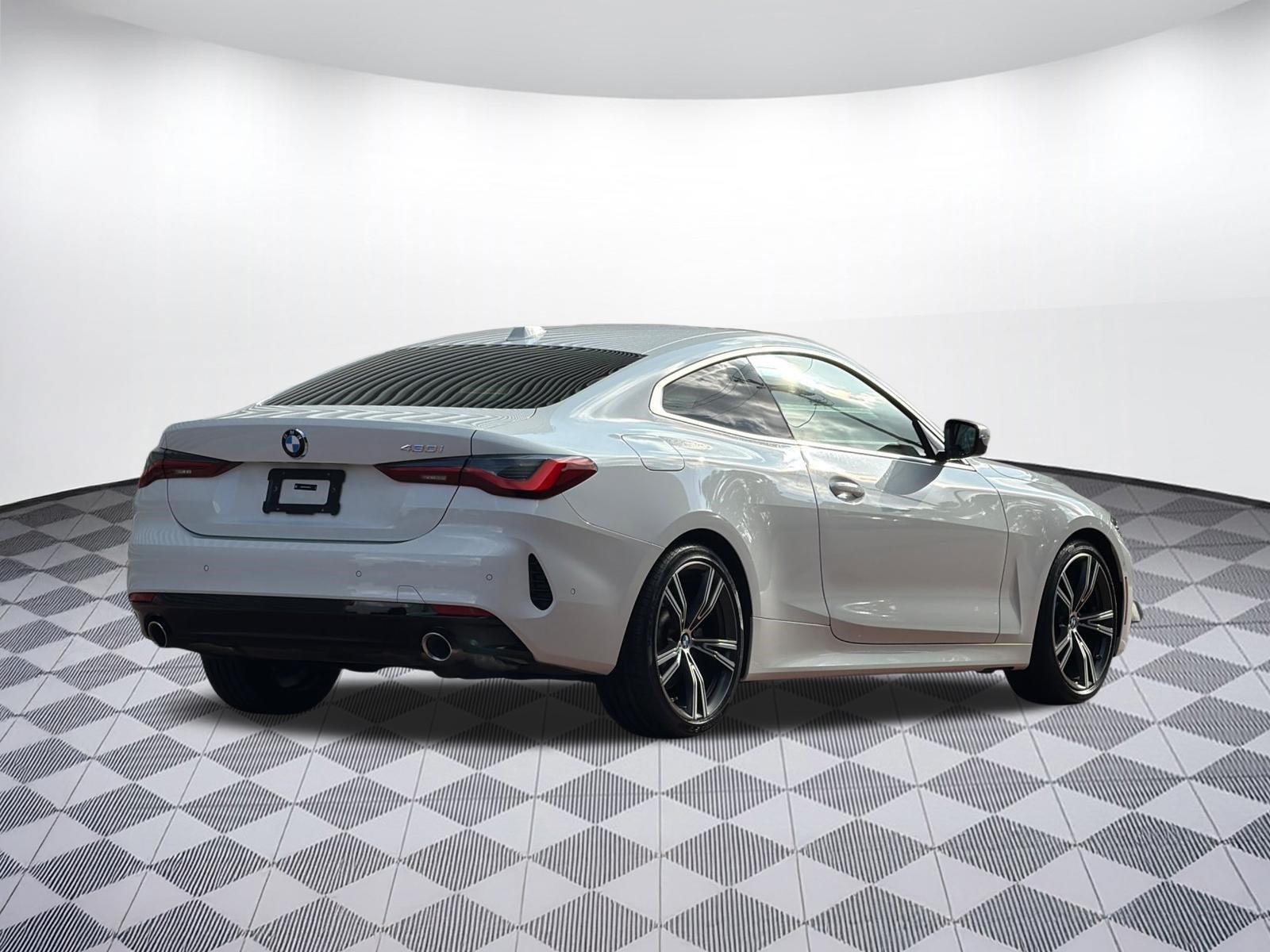 Used 2024 BMW 430i Coupe w/ Premium Package RWD image 9