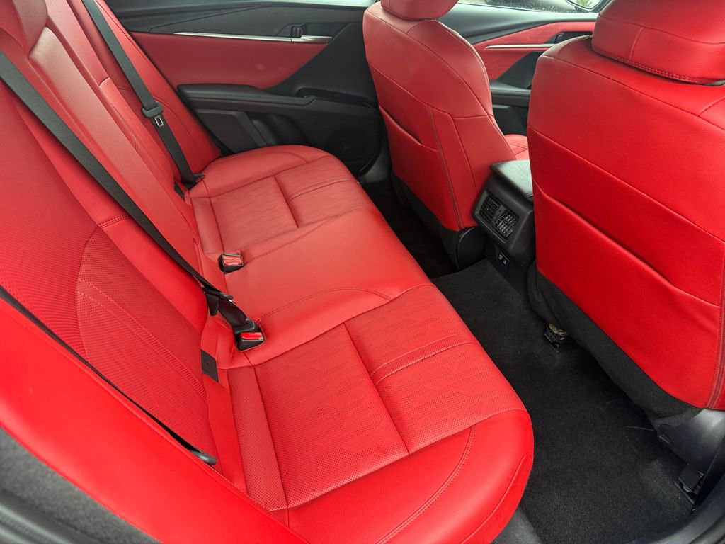Used 2025 Toyota Camry XSE AWD/4WD image 19