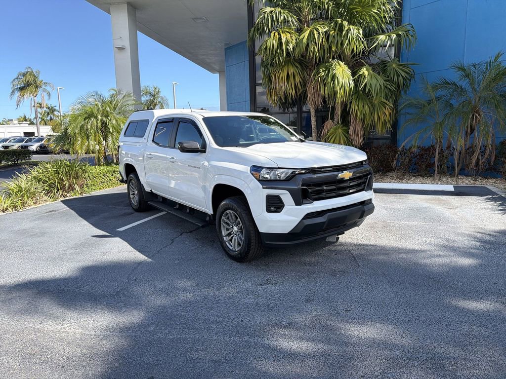Used 2023 Chevrolet Colorado LT w/ LT Convenience Package II image 2