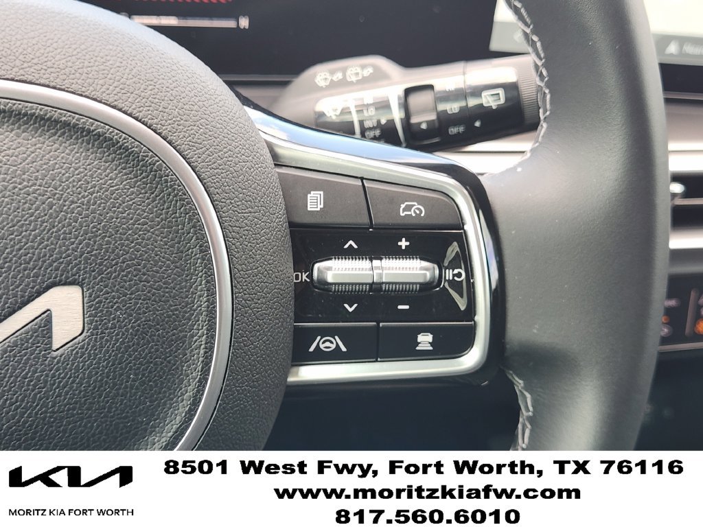 Certified 2025 Kia Sorento EX FWD image 31