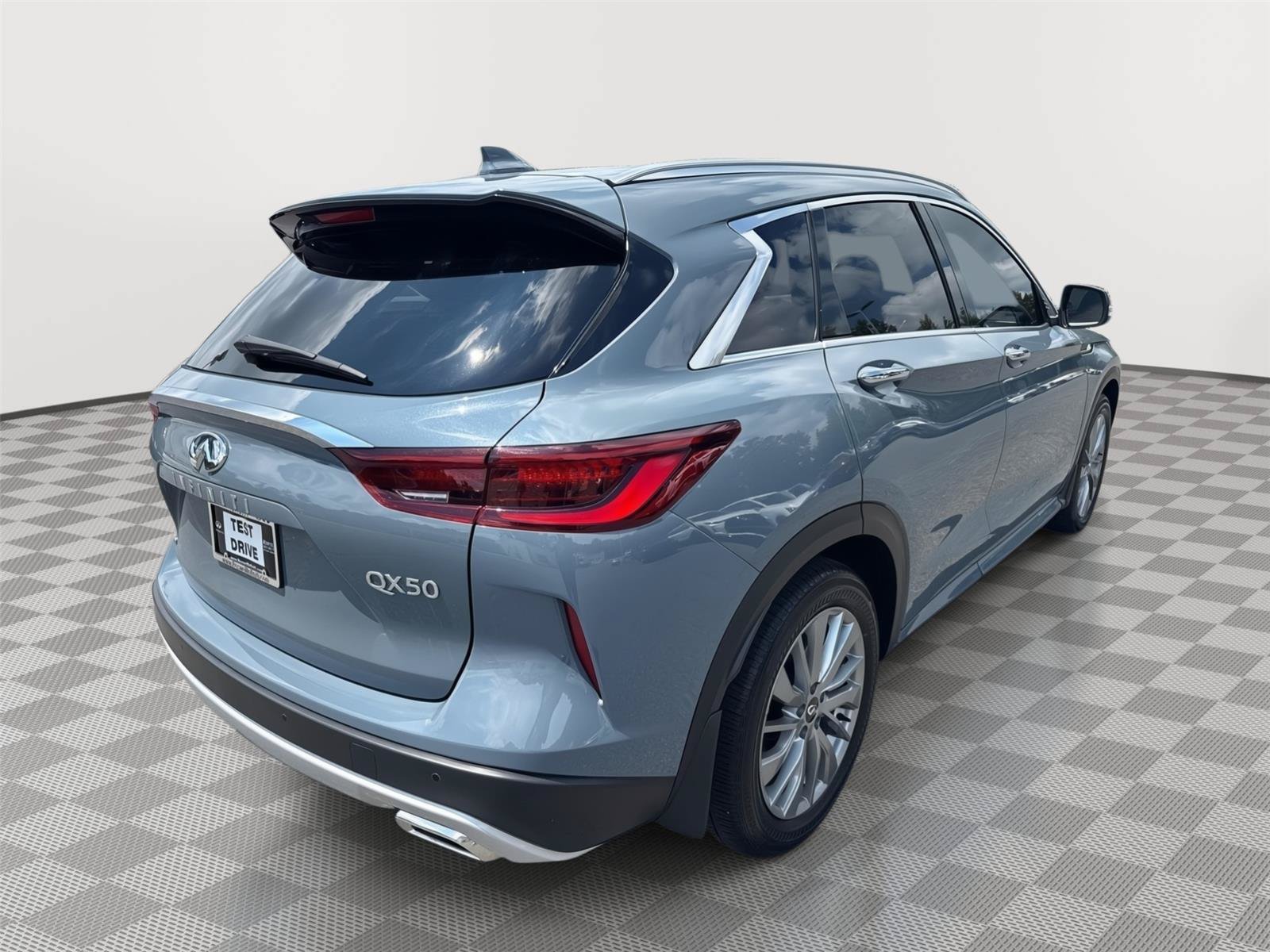 Used 2025 INFINITI QX50 Luxe AWD/4WD image 6