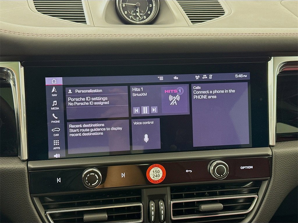 Used 2025 Porsche Macan image 18