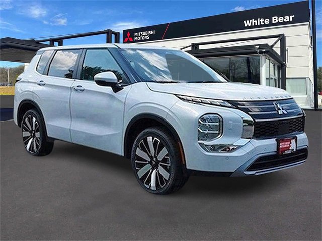 New 2025 Mitsubishi Outlander SE