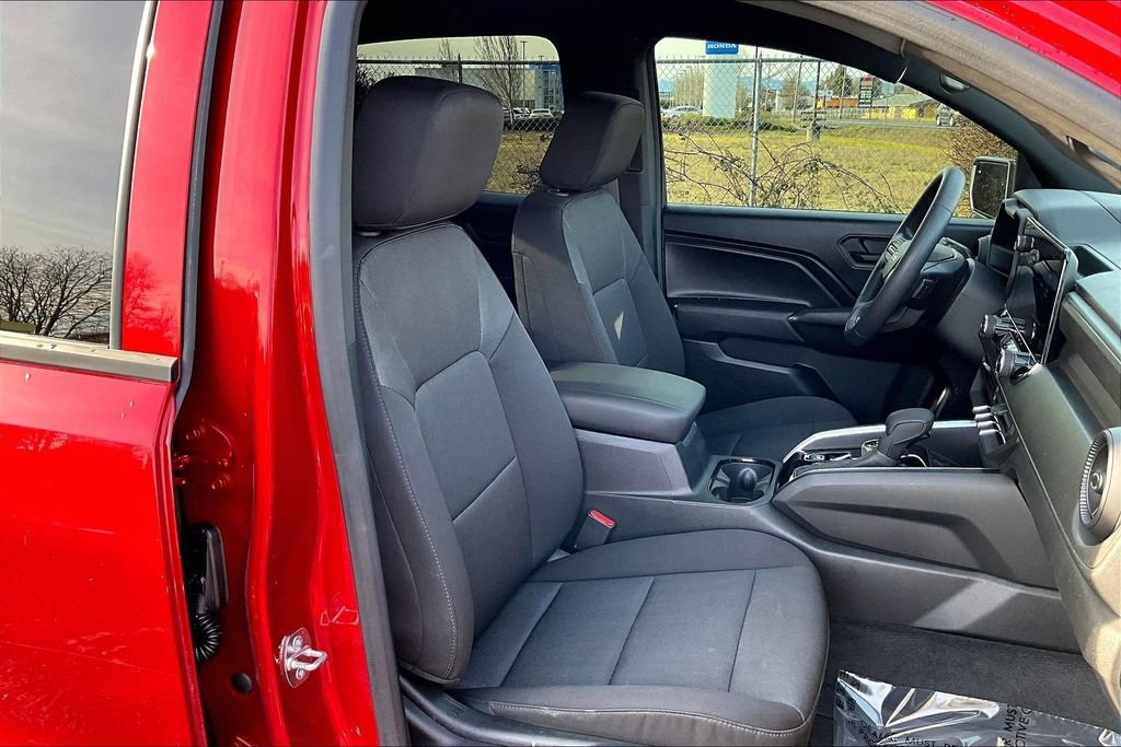 Used 2023 Chevrolet Colorado Trail Boss AWD/4WD image 10