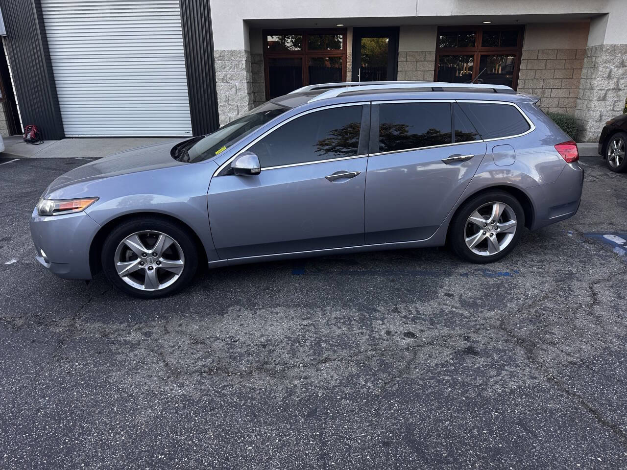 Used 2012 Acura TSX Sport Wagon FWD image 1