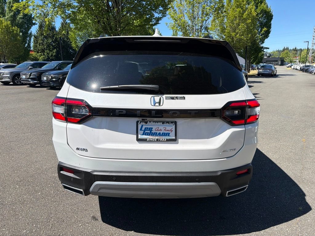 Used 2025 Honda Pilot Elite image 4