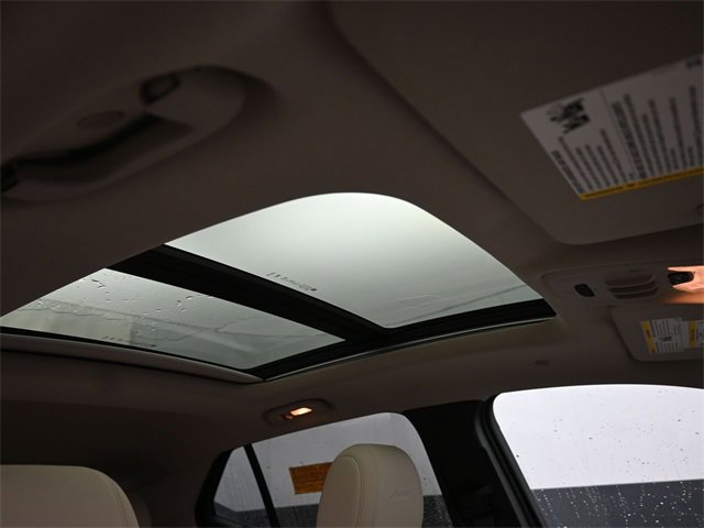 Used 2024 Buick Encore GX Avenir w/ Avenir Convenience Package image 11