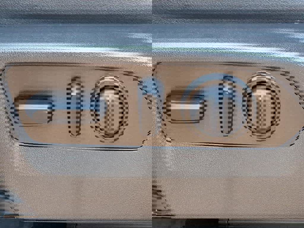 Used 2021 GMC Sierra 1500 AT4 w/ AT4 Premium Package image 16