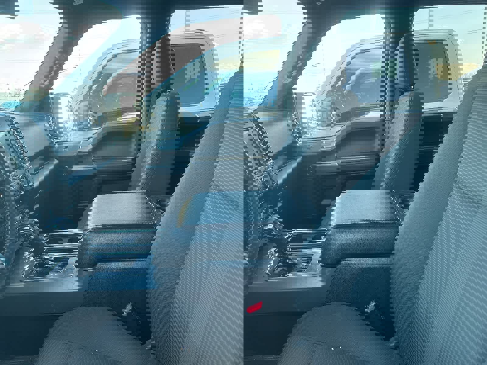 Used 2017 Ford F150 XLT w/ Equipment Group 302A Luxury image 27