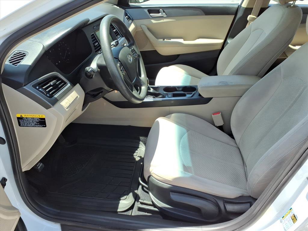 Used 2017 Hyundai Sonata SE FWD image 12