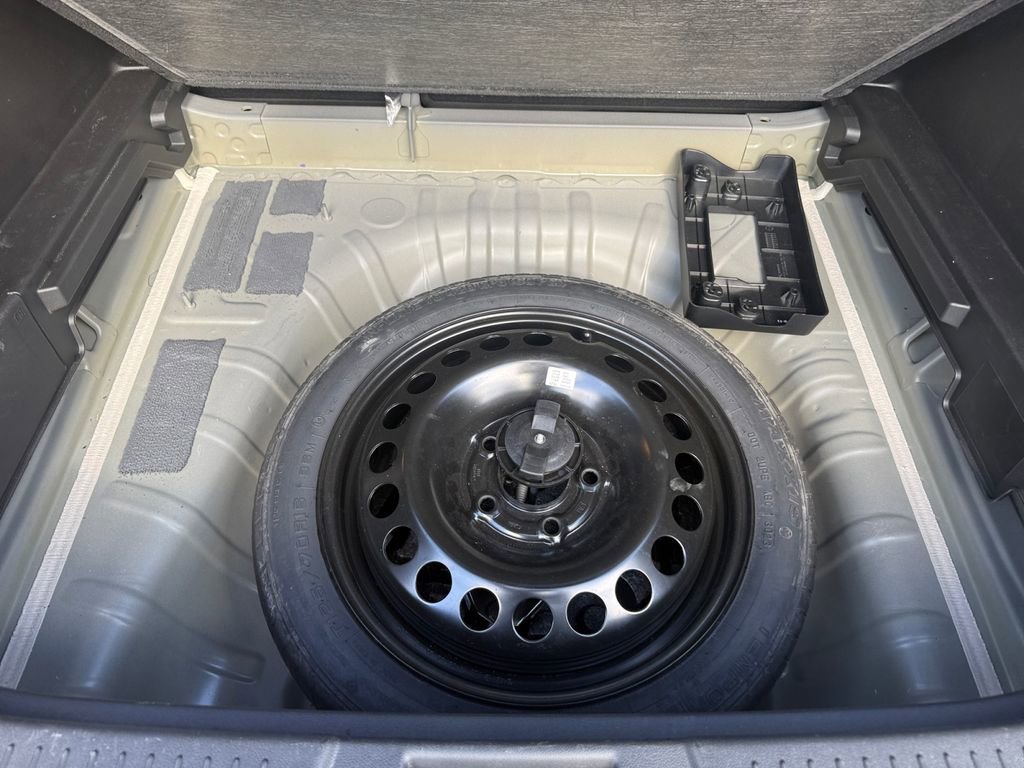 Used 2024 Chevrolet Trax LS w/ LS Convenience Package image 28