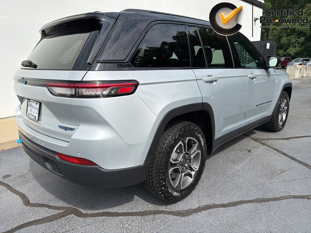 Used 2022 Jeep Grand Cherokee Trailhawk AWD/4WD image 11