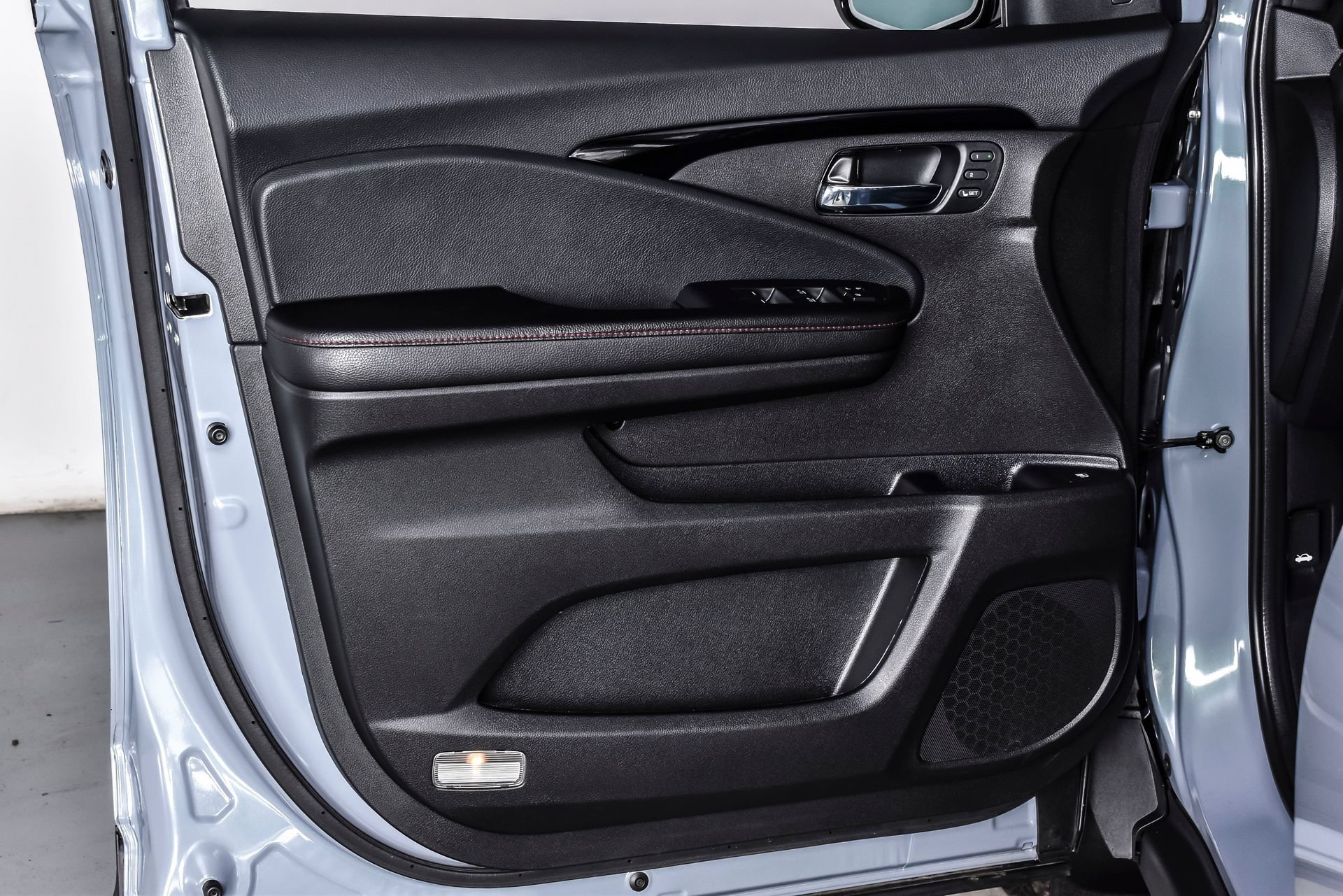 Used 2023 Honda Ridgeline Black Edition image 14