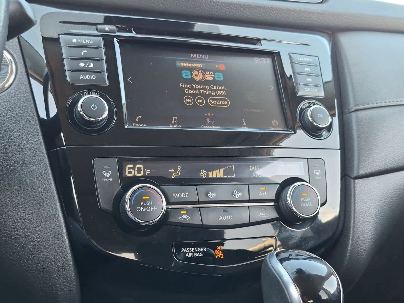 Used 2020 Nissan Rogue SV FWD image 26