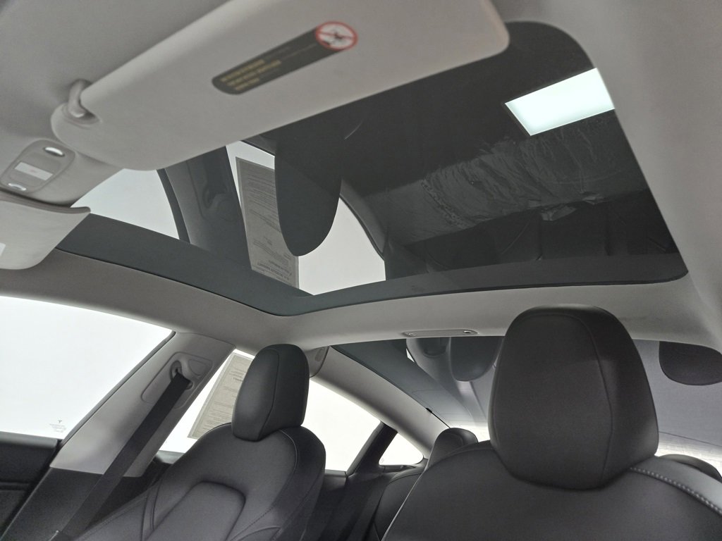 Used 2018 Tesla Model 3 Mid Range image 9