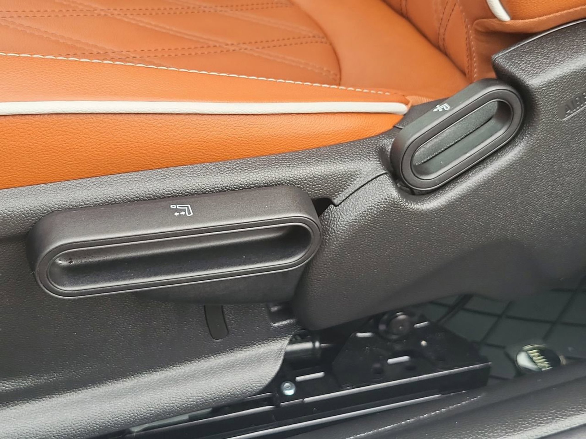 Used 2022 MINI Cooper S w/ Signature Upholstery Package image 17