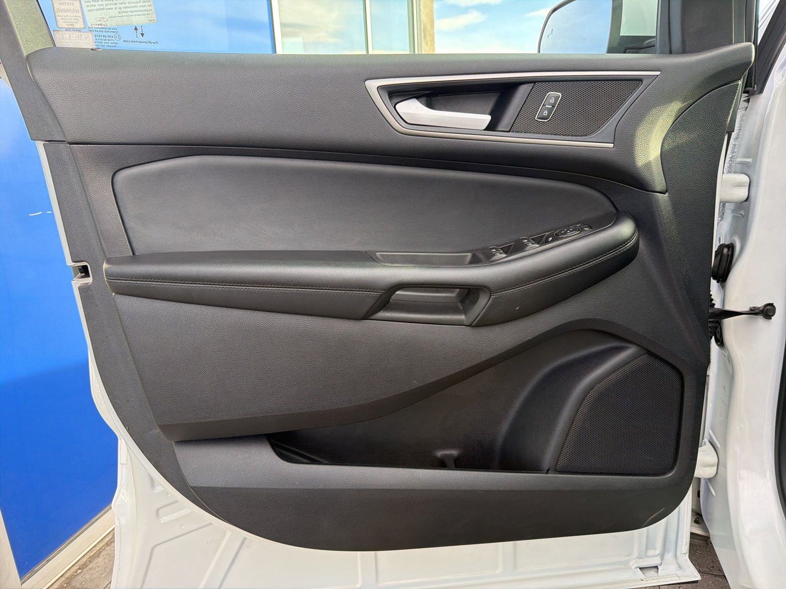 Used 2022 Ford Edge SEL w/ Convenience Package image 18