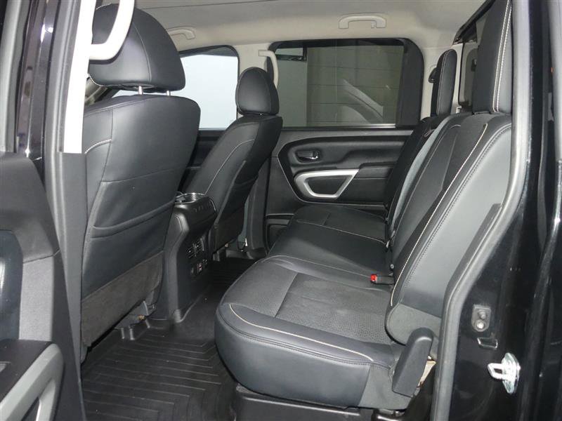 Used 2019 Nissan Titan PRO-4X image 25