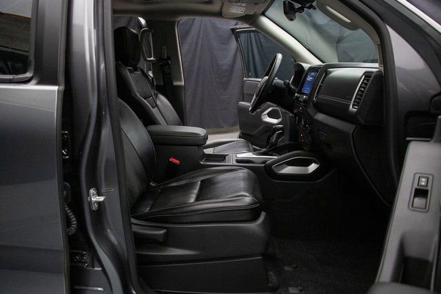 Used 2024 Nissan Frontier SL w/ Technology Package image 17