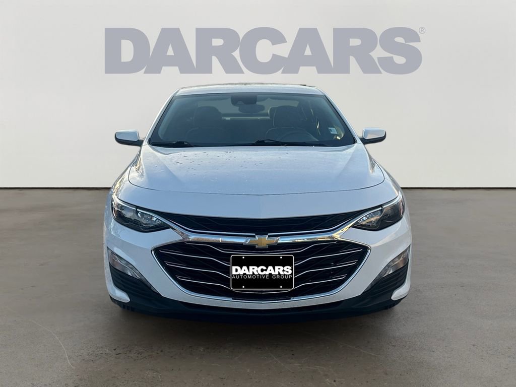 Used 2024 Chevrolet Malibu LT image 2