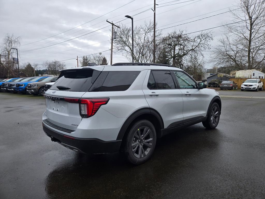 New 2026 Ford Explorer Active w/ Active Comfort Package image 5
