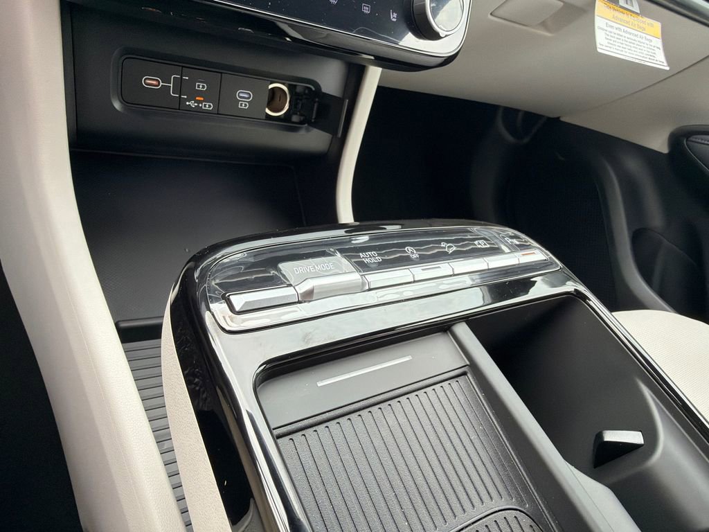 New 2026 Hyundai Tucson Limited FWD image 27