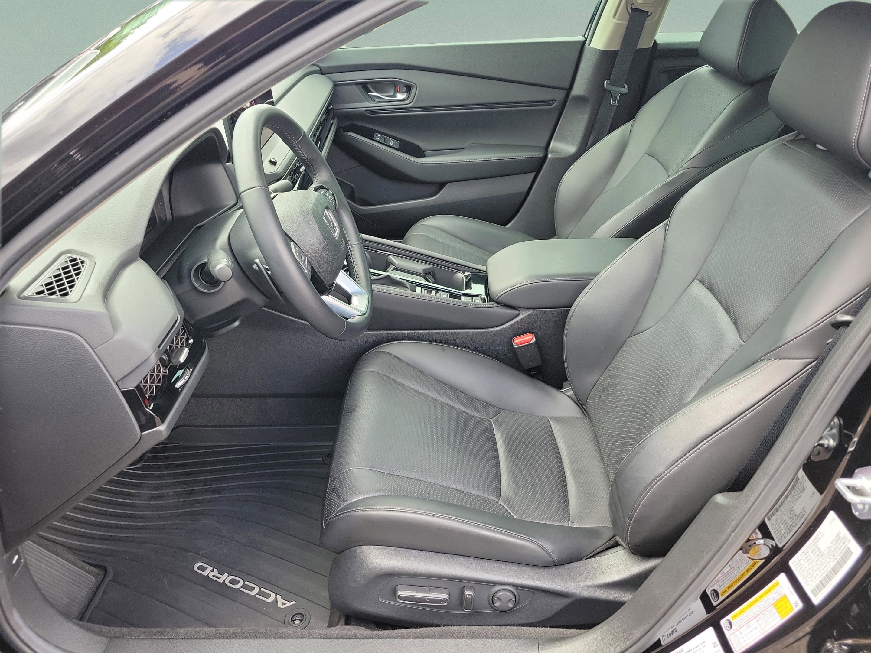 Used 2024 Honda Accord Touring image 25