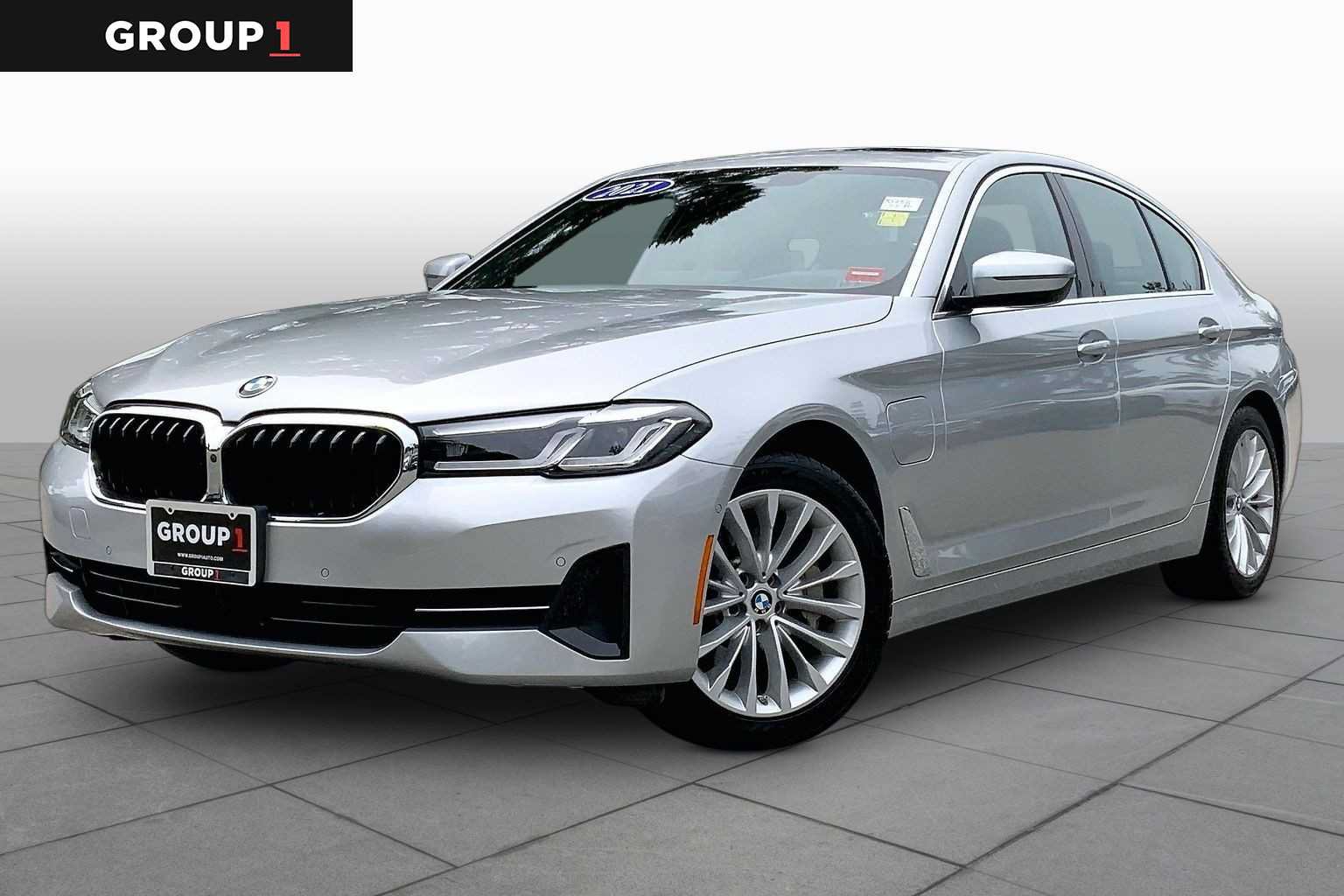 Used 2021 BMW 530e xDrive w/ Executive Package AWD/4WD video 1