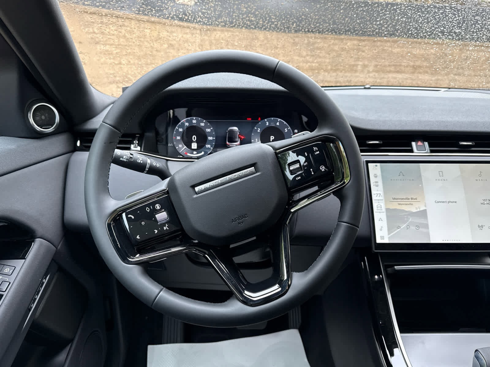 Used 2026 Land Rover Range Rover Evoque S image 10