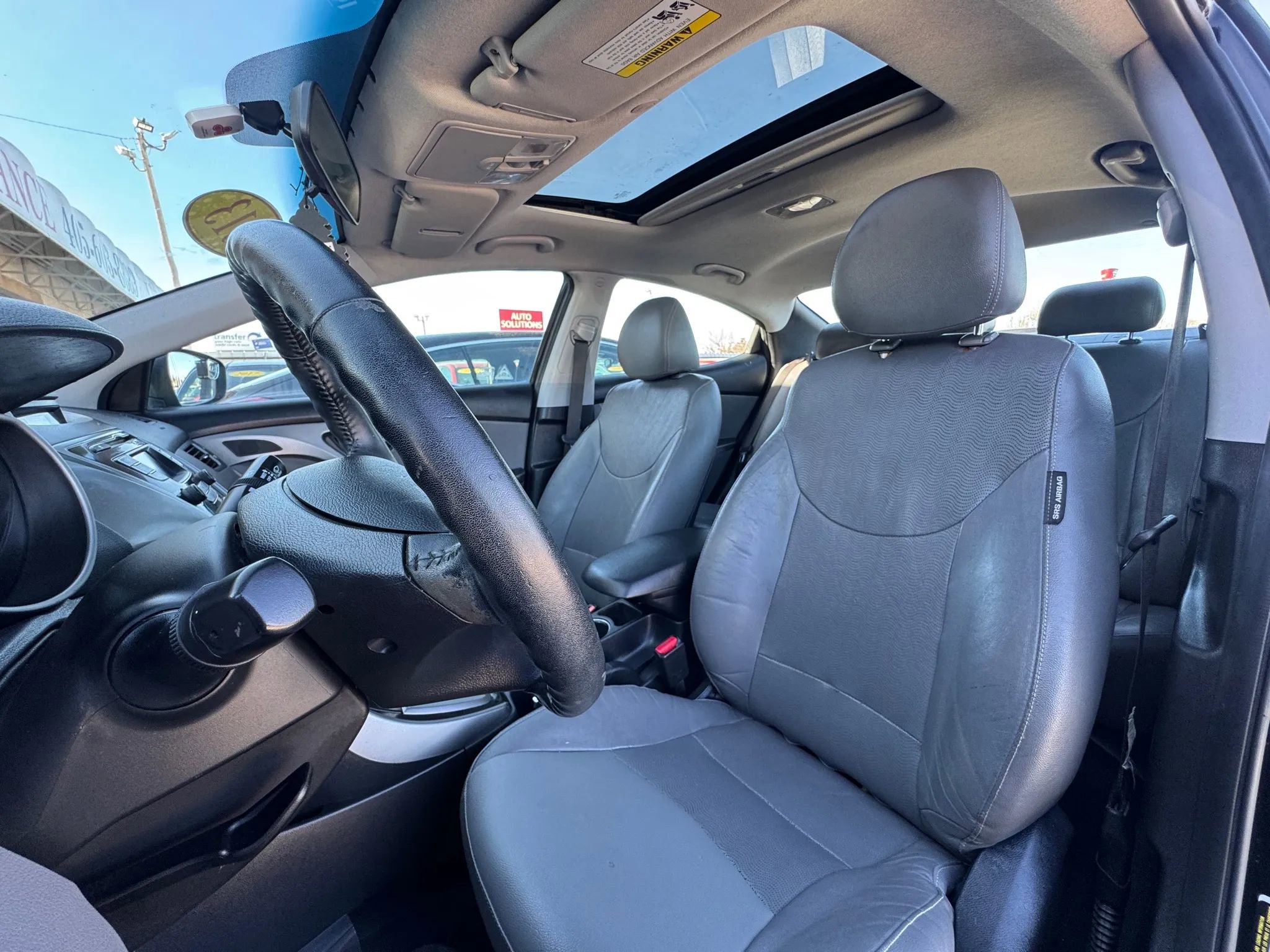 Used 2013 Hyundai Elantra Limited image 31