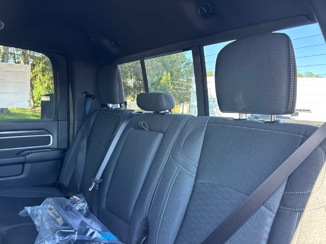 New 2027 RAM 2500 Big Horn AWD/4WD image 3