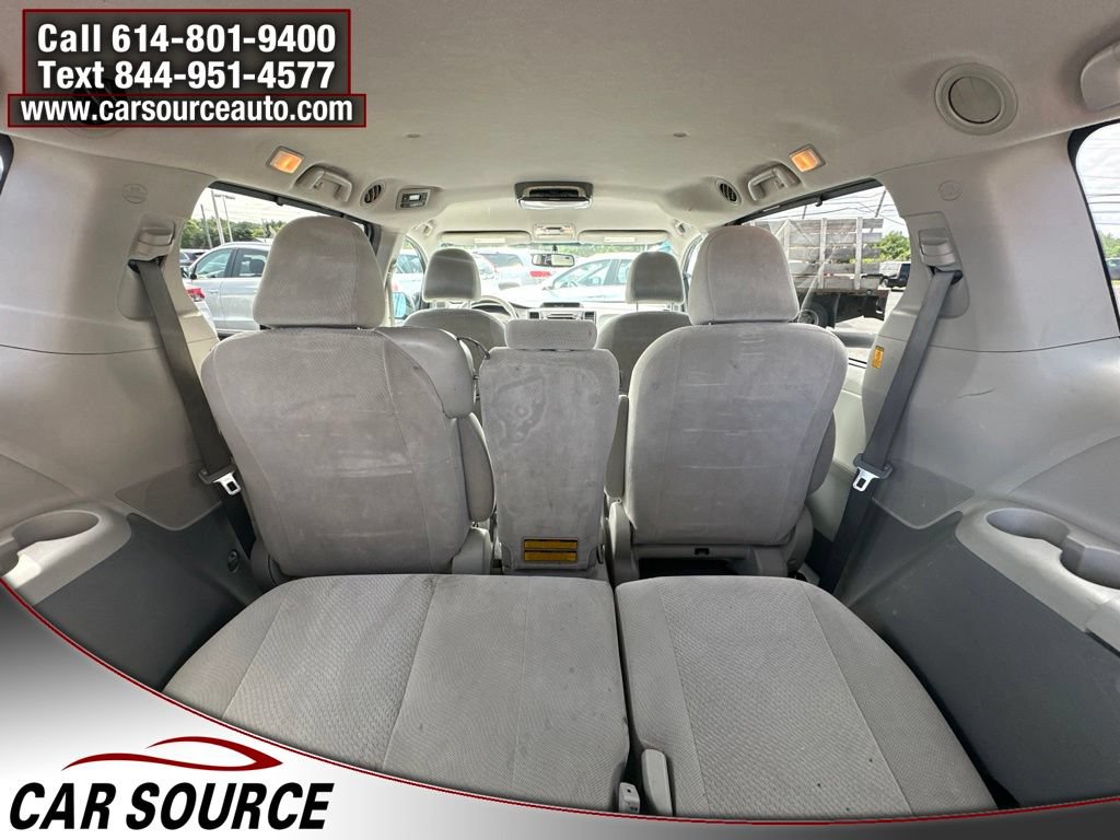 Used 2013 Toyota Sienna LE w/ Towing Pkg FWD image 26
