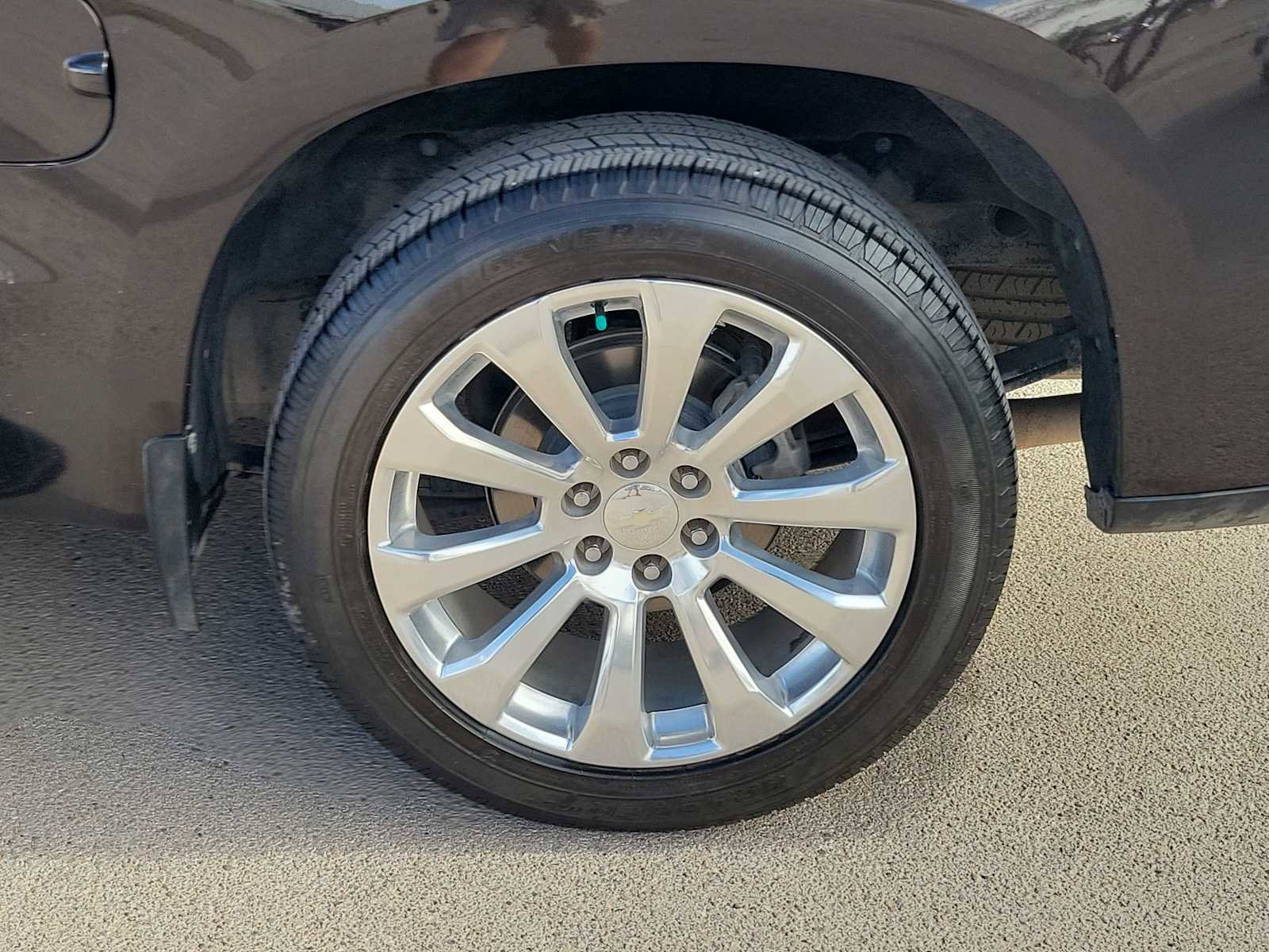 Used 2019 Chevrolet Silverado 1500 High Country w/ Technology Package image 4