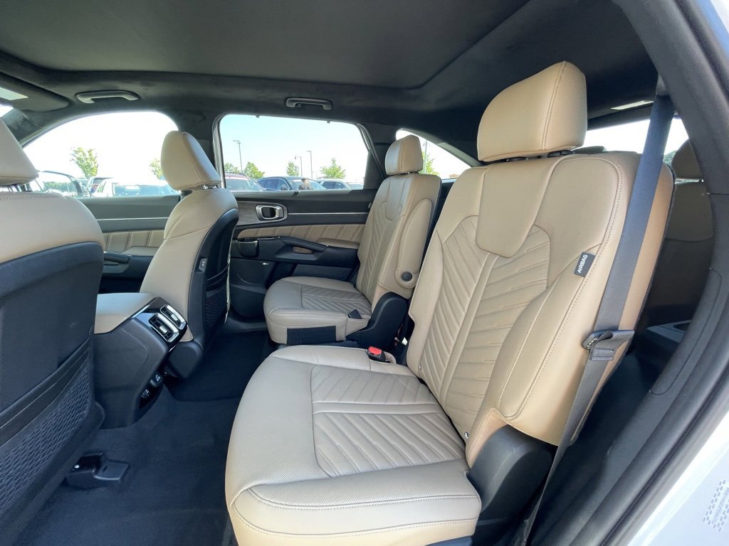 New 2026 Kia Sorento SX Prestige w/ Olive Brown Leather Package image 27