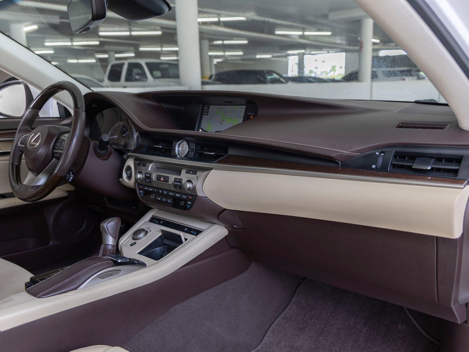 Used 2018 Lexus ES 350 w/ Navigation System Package FWD image 25