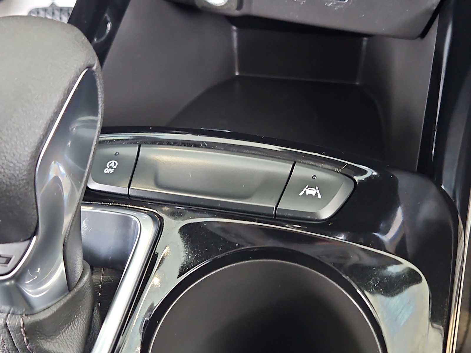 Certified 2025 Chevrolet Trax ACTIV w/ Driver Confidence Package image 15