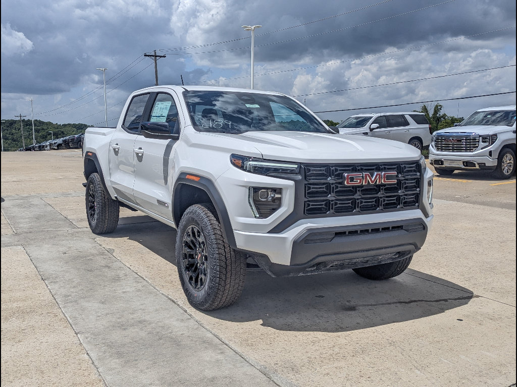 New 2026 GMC Canyon Elevation RWD image 5